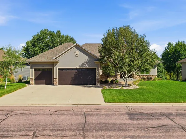 5804 S Lazy Ridge Pl, Sioux Falls, SD 57108