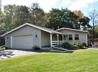 3665 S Shady Ln, New Berlin, WI 53146