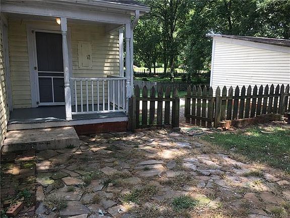 5th image of 519 Armfield St