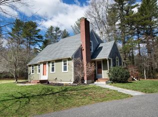 4 Stonegate Ln, Middleboro, MA 02346