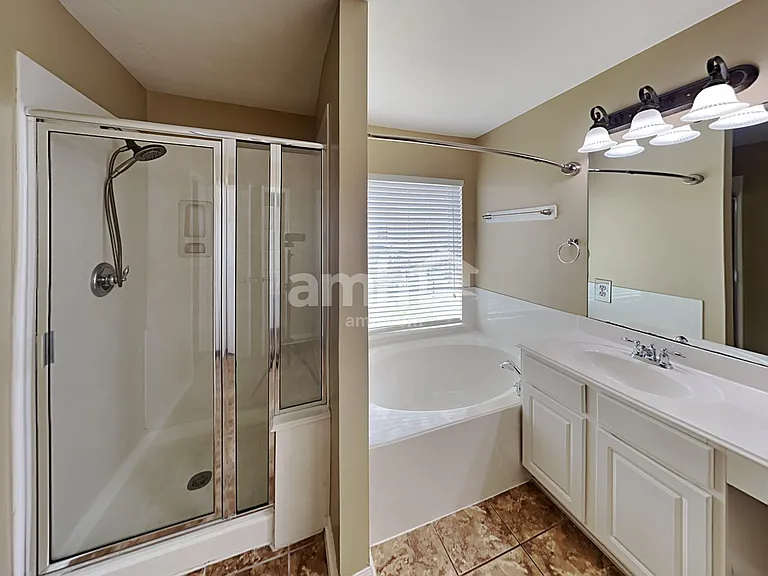 1927 Makenna Ln — Photo 15