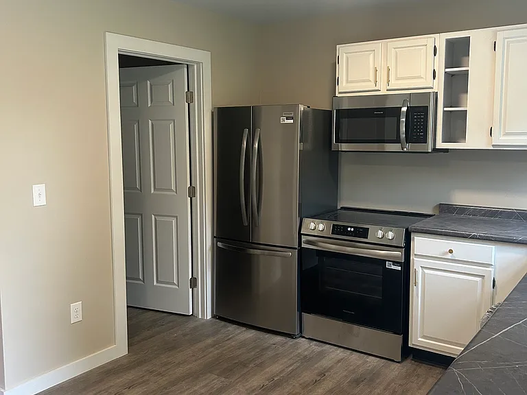 454 Bristol Rd — Photo 13