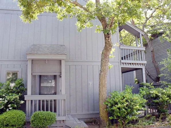 404 71st Ave N, Myrtle Beach, SC 29572