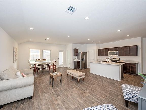5th image of 5126 Ternberry Forest Ln