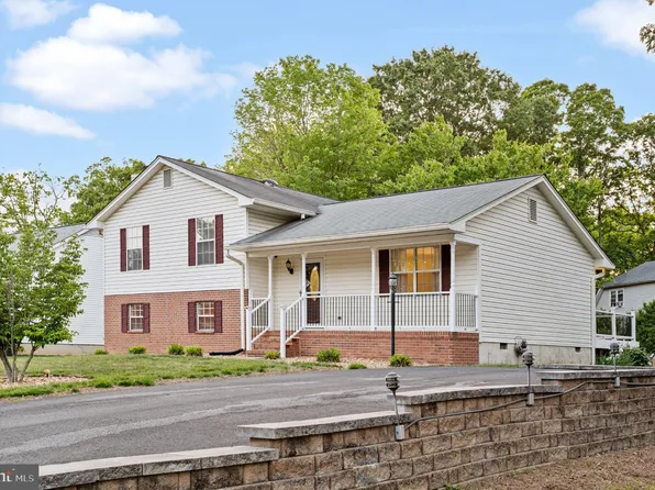95 Devonne Dr, Fredericksburg, VA 22407