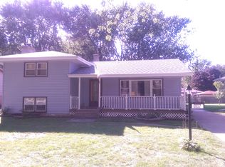 8802 Manor Ave, Munster, IN 46321