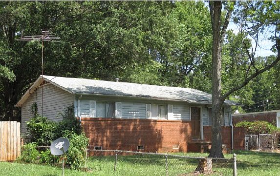 2nd image of 132 Glenrock Dr