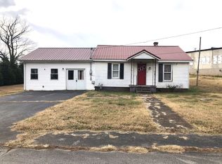 106 S West St, Decherd, TN 37324