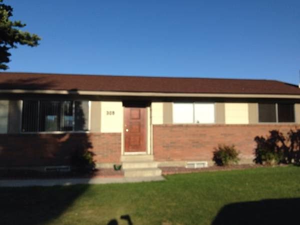 2nd image of 309 S Jackson Pl #A