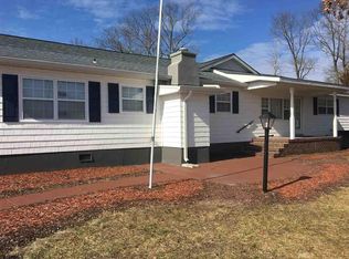 129 Country Ln, Buena, NJ 08310