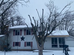 4166 Meadowdale Dr, Dayton, OH 45416