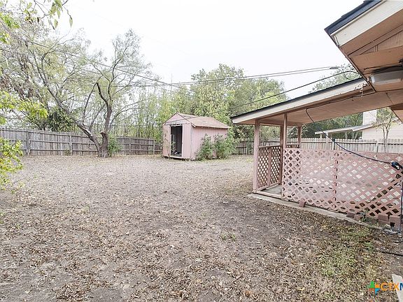 5th image of 206 Bridle Dr