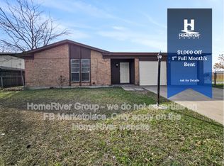 7453 Darien St, Fort Worth, TX 76140