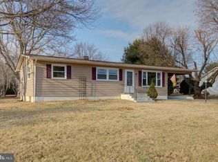 105 Clarke Ln, Berryville, VA 22611