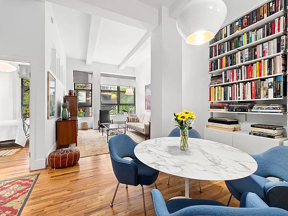 3rd image of 21 E 22nd St APT 2H