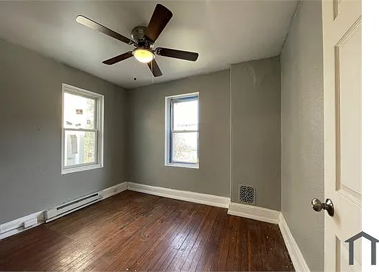 102 E Ashmead St — Photo 13