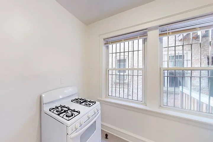 5049 S. Drexel Boulevard — Photo 50