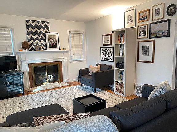 3rd image of 2508 Mildred Ave SE