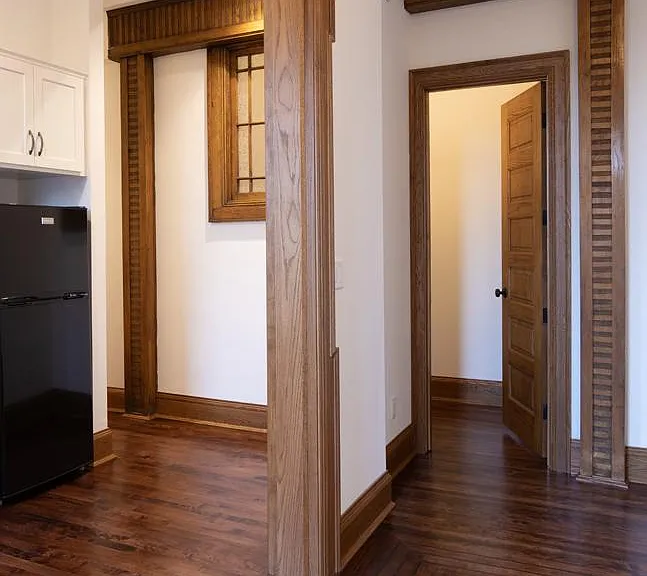 1605 Hennepin Ave #24 — Photo 4