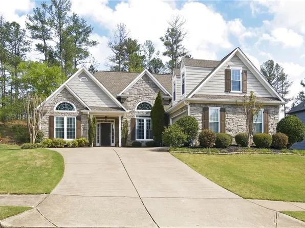 717 Golf Crest Dr, Acworth, GA 30101