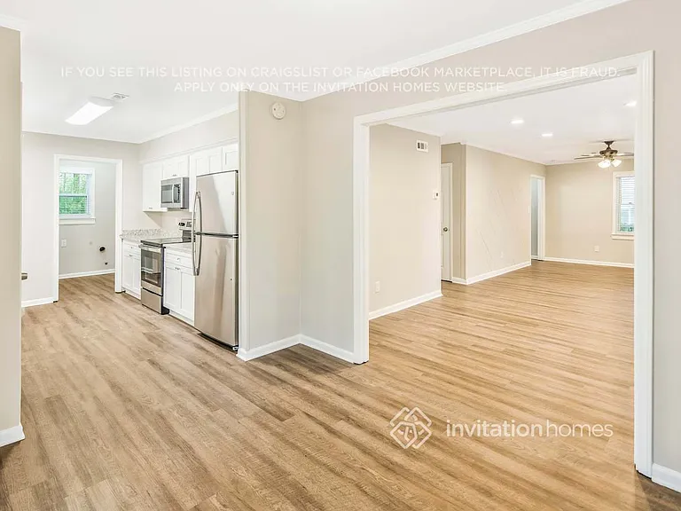 124 Plaza Dr — Photo 10