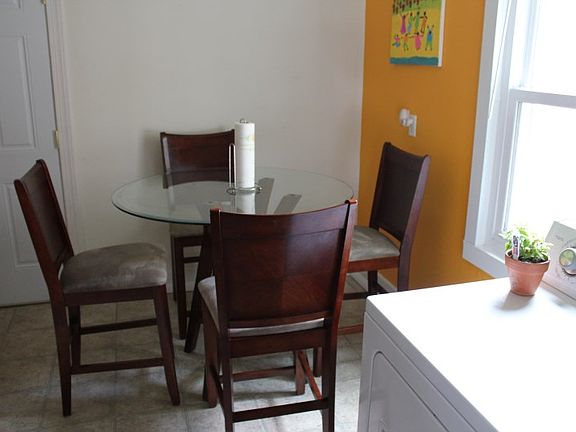4th image of 516 Henderson St