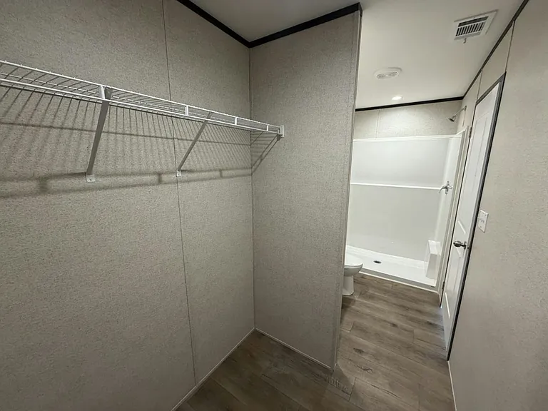 131 Lakeside Garden Cir #131 — Photo 21