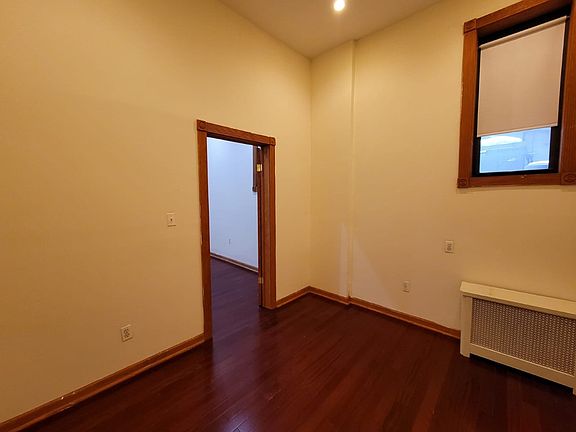 5th image of 449 E 78th St #1Z