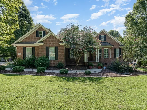 1521 Clay Hill Dr, Rock Hill, SC 29730