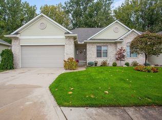 211 River Park Dr, Middlebury, IN 46540