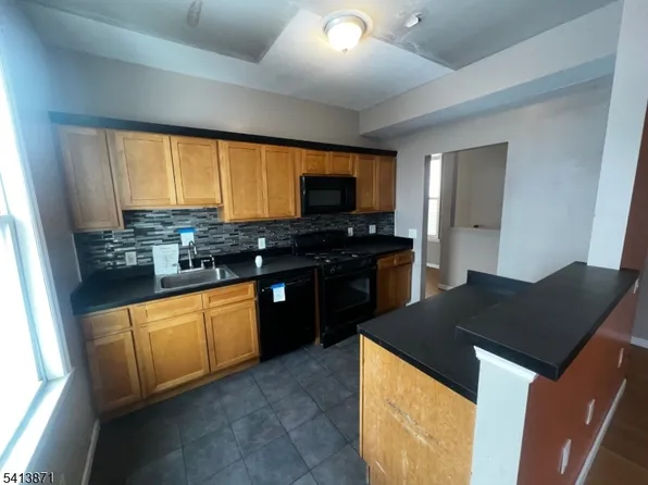 108 S Park Street, Elizabeth City, NJ 07206