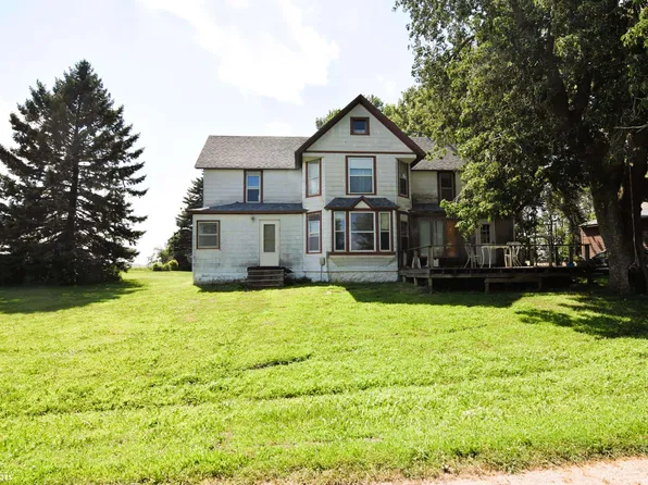 822 170th St, Latimer, IA 50452