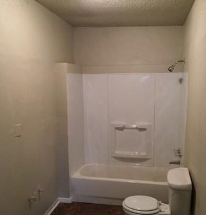 1st image of 403 Bundy St