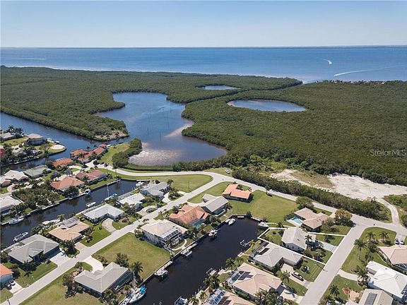 3rd image of 2853 La Mancha Ct