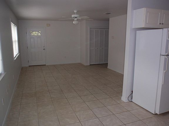 Dining area to Entry