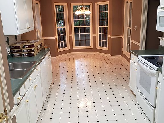 5th image of 1210 Belmont Park Way #1