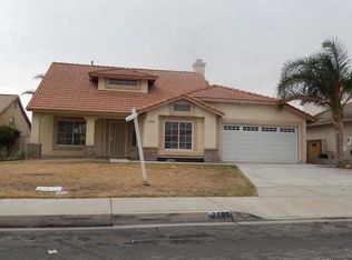 2585 W Dawnview Dr, Rialto, CA 92377