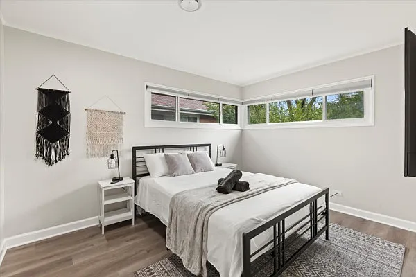 1143 Suffolk Ave — Photo 5