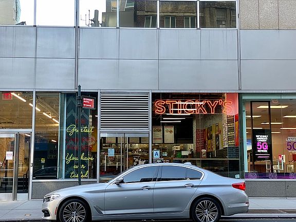 5th image of 463 Lexington Ave #5H