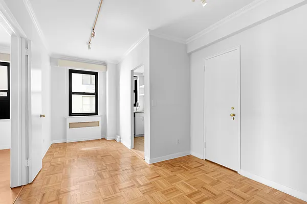 Sold by Douglas Elliman | media 4