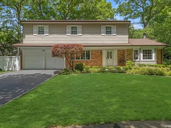 309 8th Street, East Northport, NY 11731