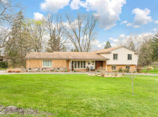 3712 Thornbrier Way, Bloomfield Hills, MI 48302