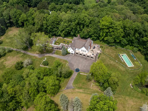 10 Sunny Ridge Rd, Washington, CT 06793