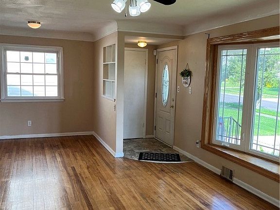 2nd image of 6626 Queens Park Ave