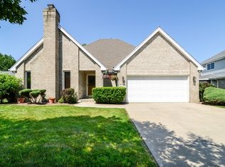 18404 Willow Ln, Lansing, IL 60438