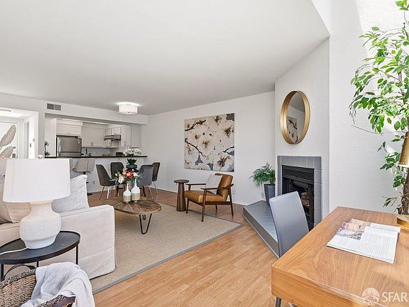 5th image of 855 La Playa St APT 456