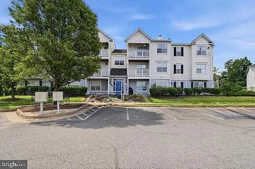 Stratford Condo — Photo 1