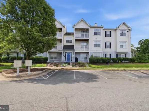 8058 Lisle Dr APT 104, Manassas, VA 20109