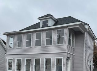 20 Bellevue St APT 3, Winslow, ME 04901