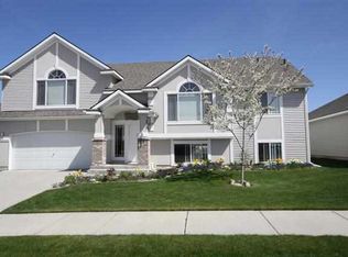 1718 N Arc Rd, Greenacres, WA 99016